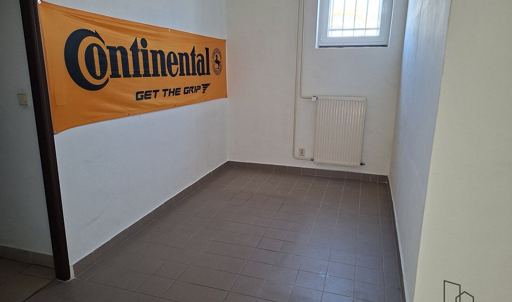 Pronájem kanceláře 50 m², Slaný – náhled fotky 7