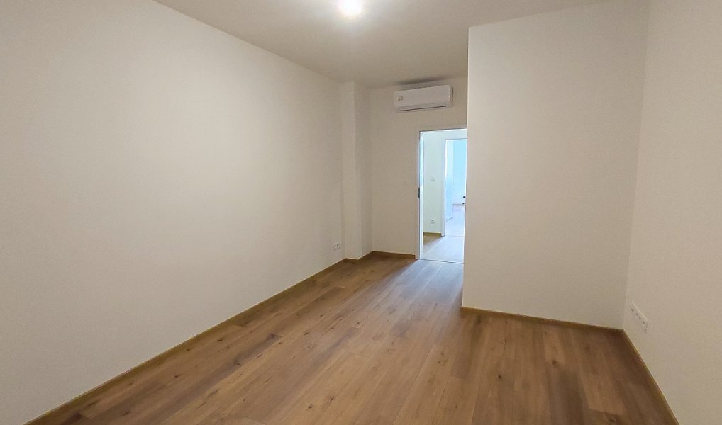 Prodej bytu 3+1 85 m², Praha – náhled fotky 17