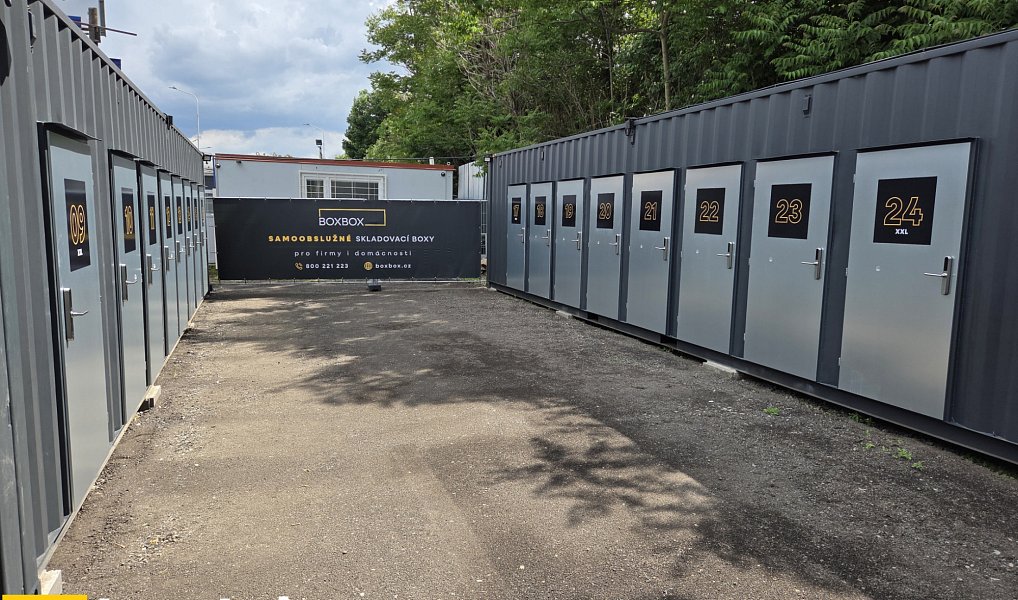 Samoobslužné skladovací boxy, ul. Hladíkova/Charbulova, Brno - Černovice, Brno – náhled fotky 5