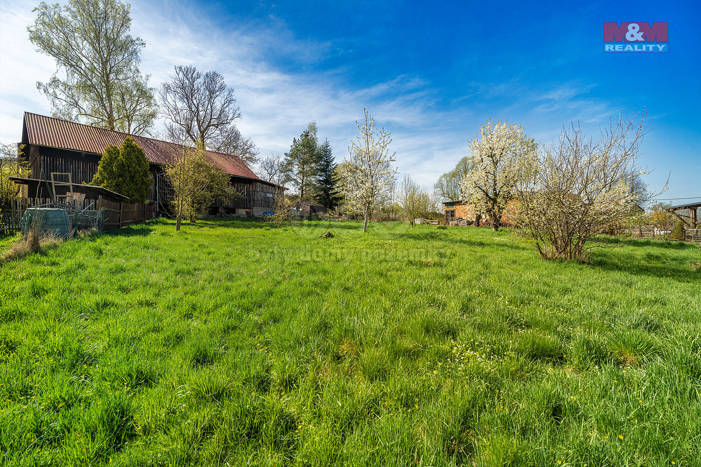 Prodej stavebního pozemku 834 m²