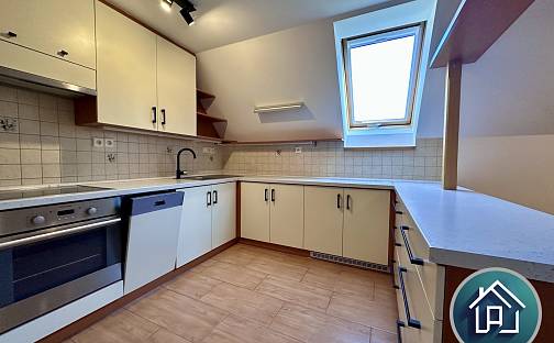 Pronájem bytu 2+1 80 m², Český Krumlov - Vyšný