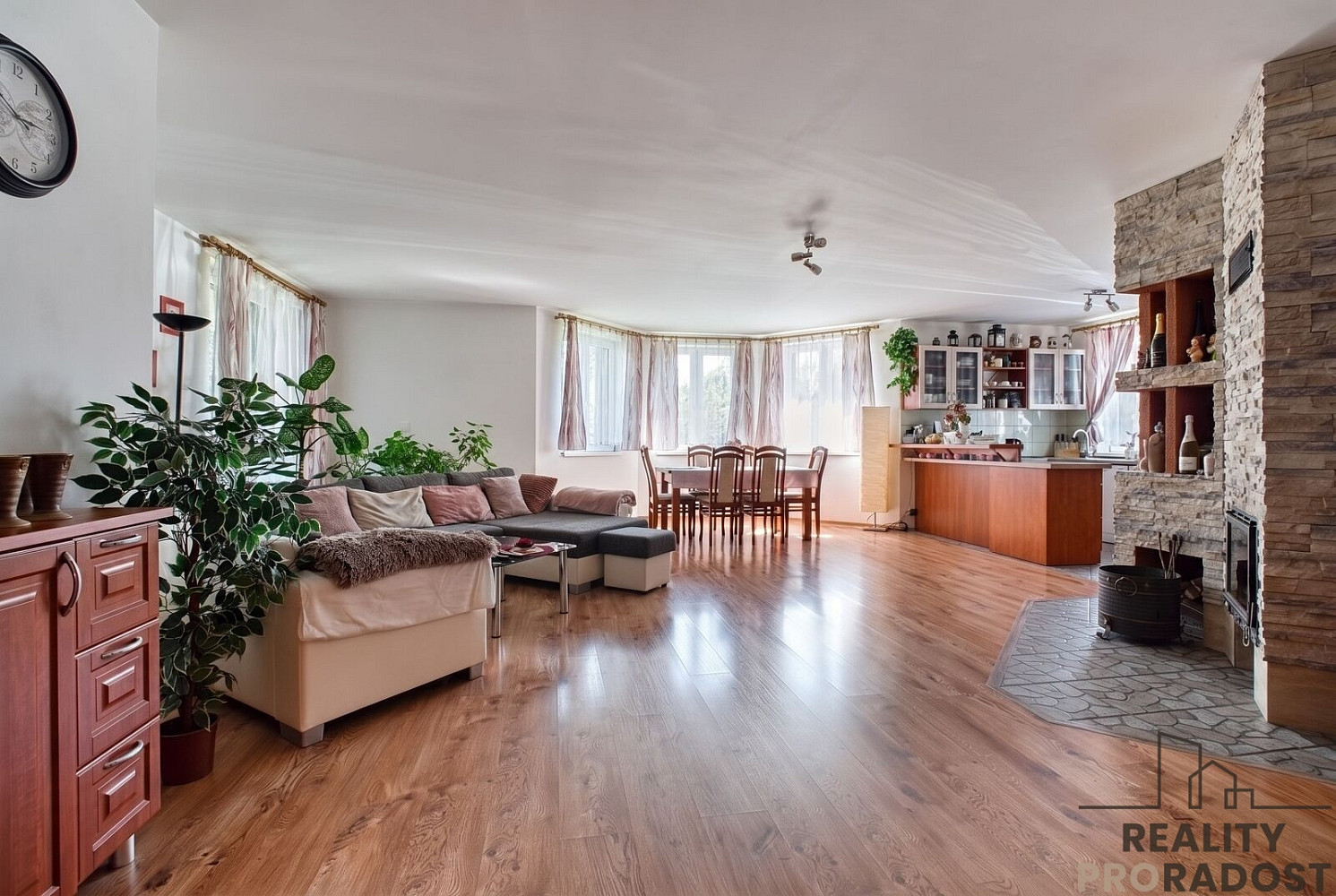 Prodej domu 168 m² s pozemkem 1 609 m² – fotografie 3