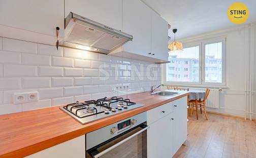 Prodej bytu 3+1 62 m², nám. Kosmonautů, Mohelnice, okres Šumperk