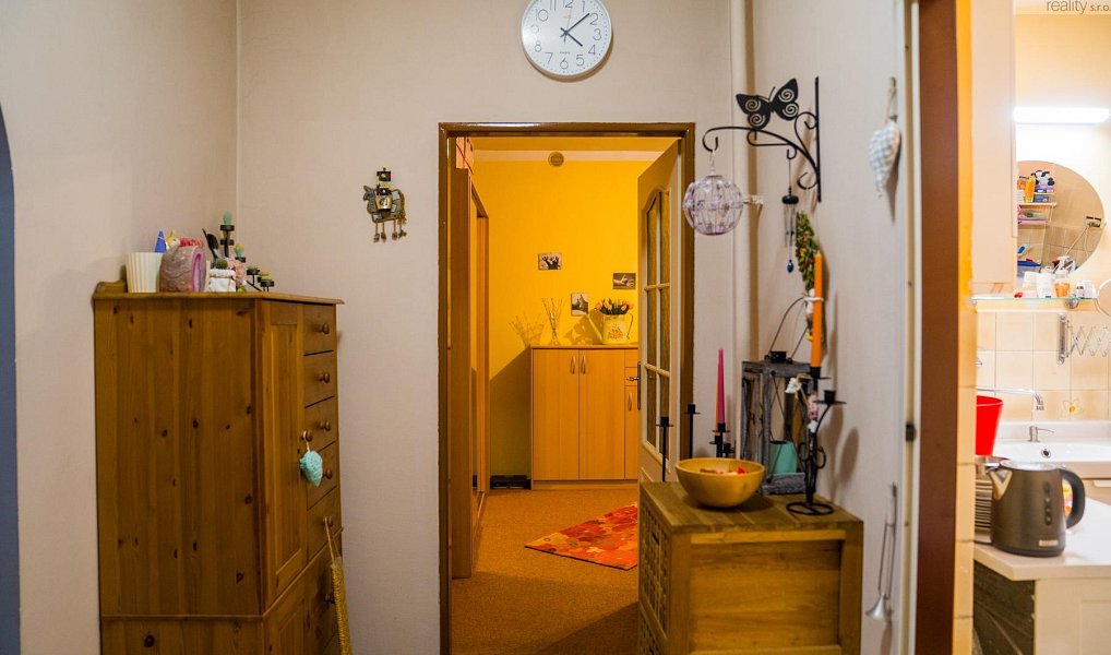 Prodej domu 291 m² s pozemkem 2 236 m², Dubí – náhled fotky 10