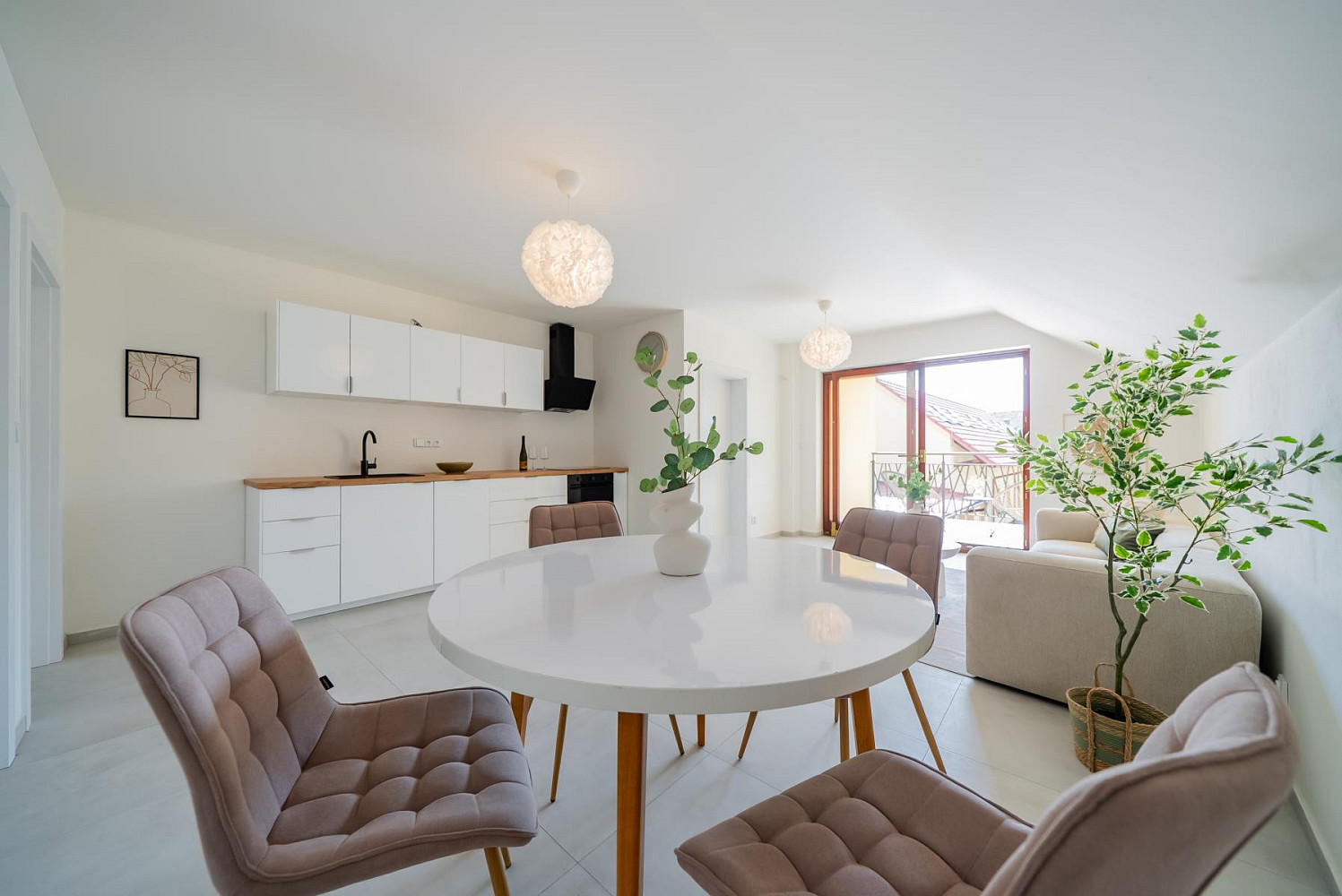 Prodej bytu 3+kk 79 m² – fotografie 2