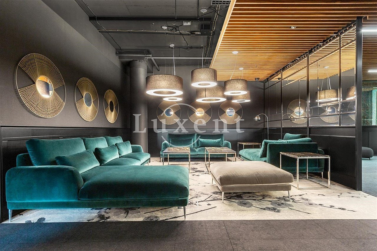 Pronájem kanceláře 1 764 m² – fotografie 2