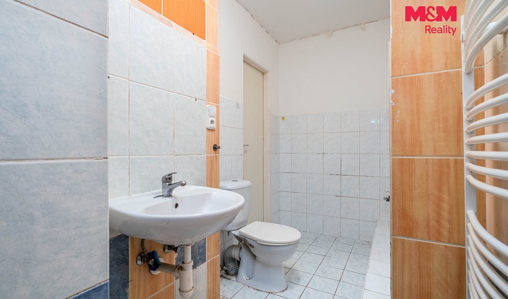 Prodej bytu 2+kk 42 m², Milovice – náhled fotky 14