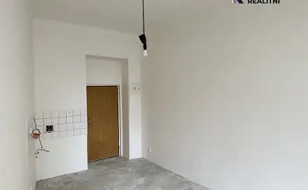 Prodej bytu 1+kk 20 m², Pod Čertovou skalou, Praha 8 - Libeň