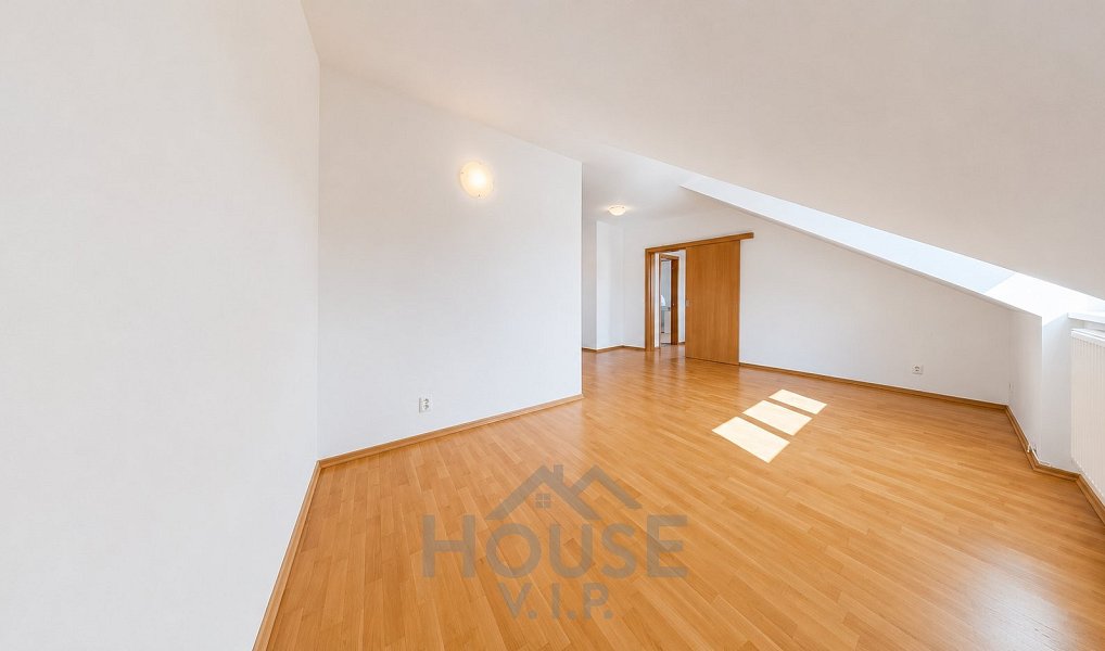 Prodej bytu 2+1 57 m², Praha – náhled fotky 16