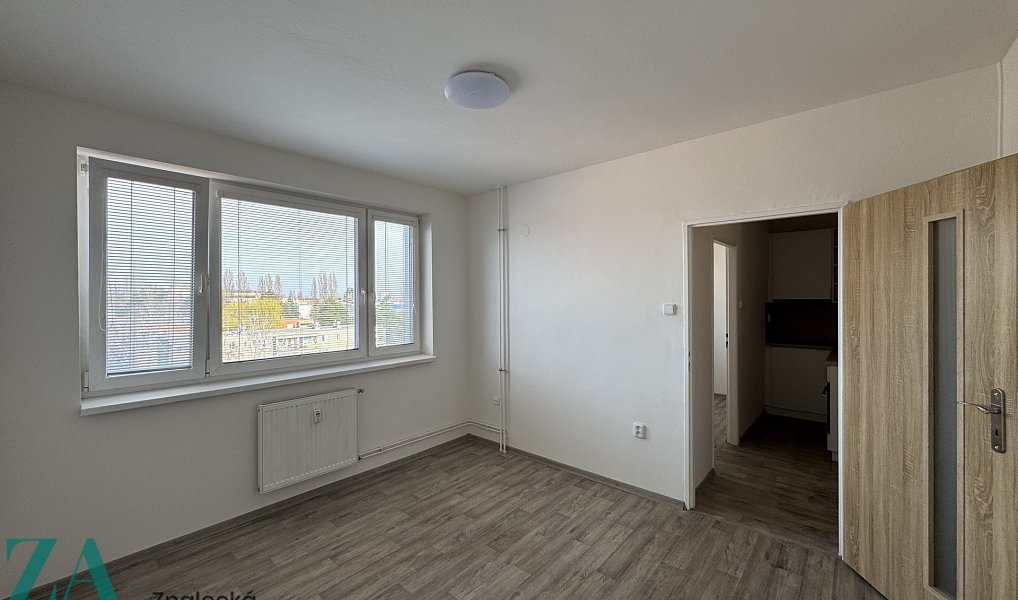 Pronájem bytu 2+kk 32 m², Hodonín – náhled fotky 6