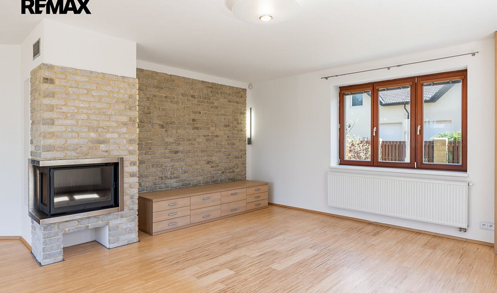 Prodej domu 241 m² s pozemkem 742 m², Praha – náhled fotky 9