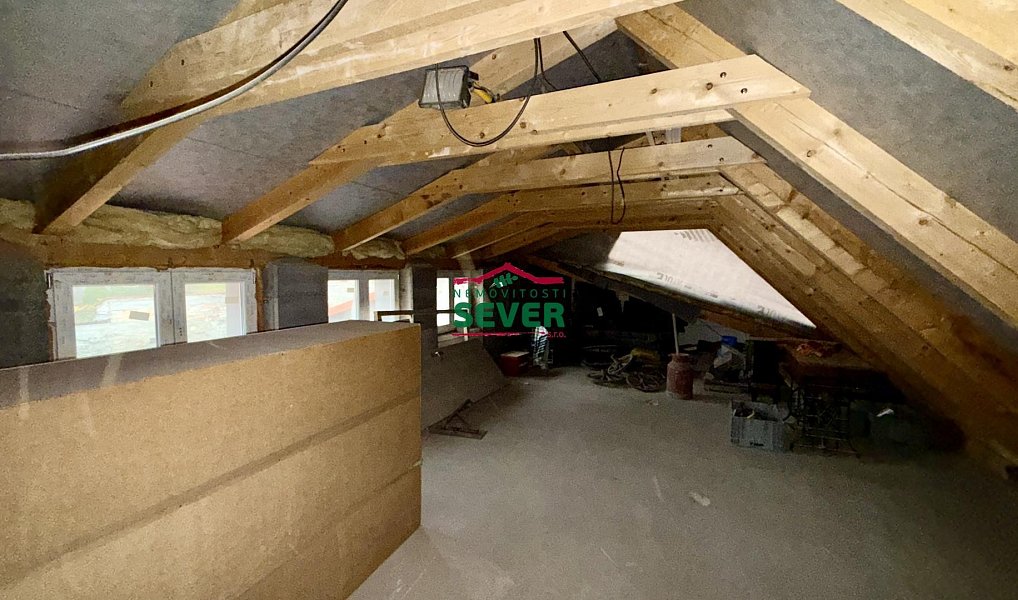 Prodej domu 220 m² s pozemkem 1 576 m², Louny – náhled fotky 36
