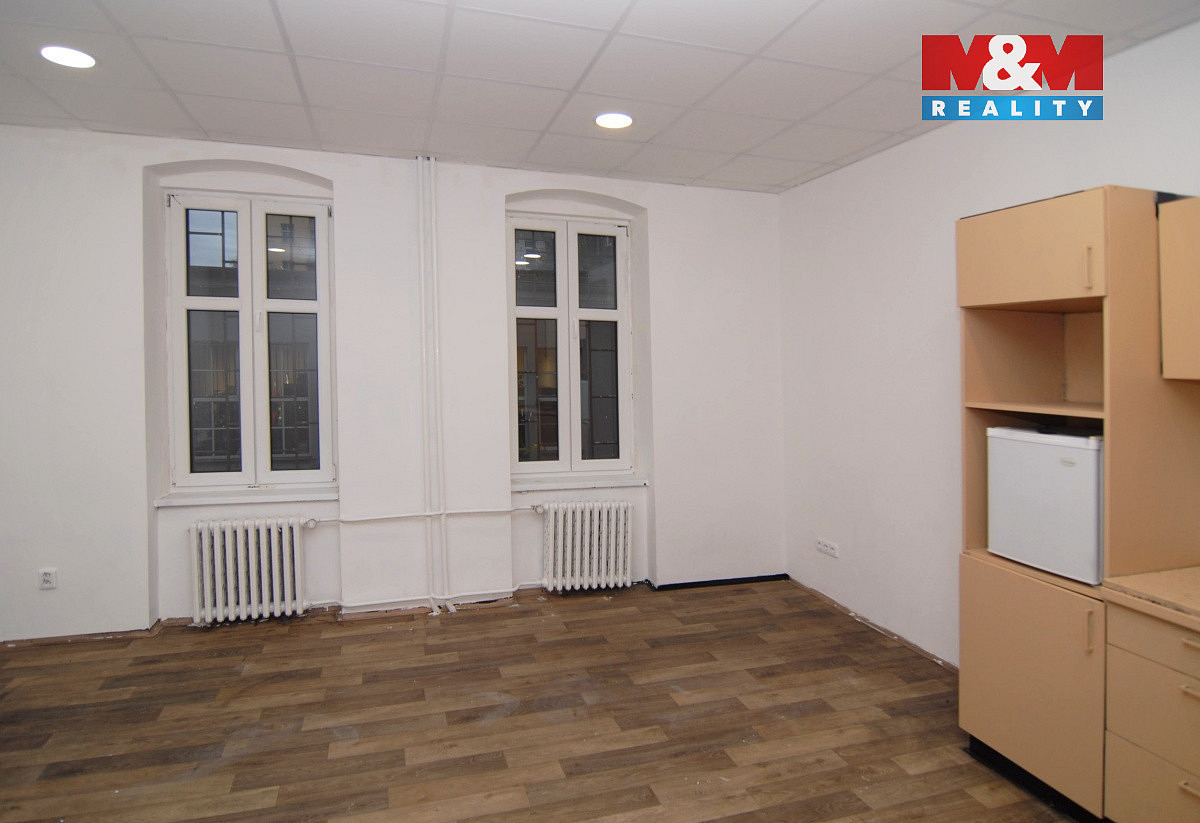 Pronájem bytu 1+kk 31 m² - Widok 2