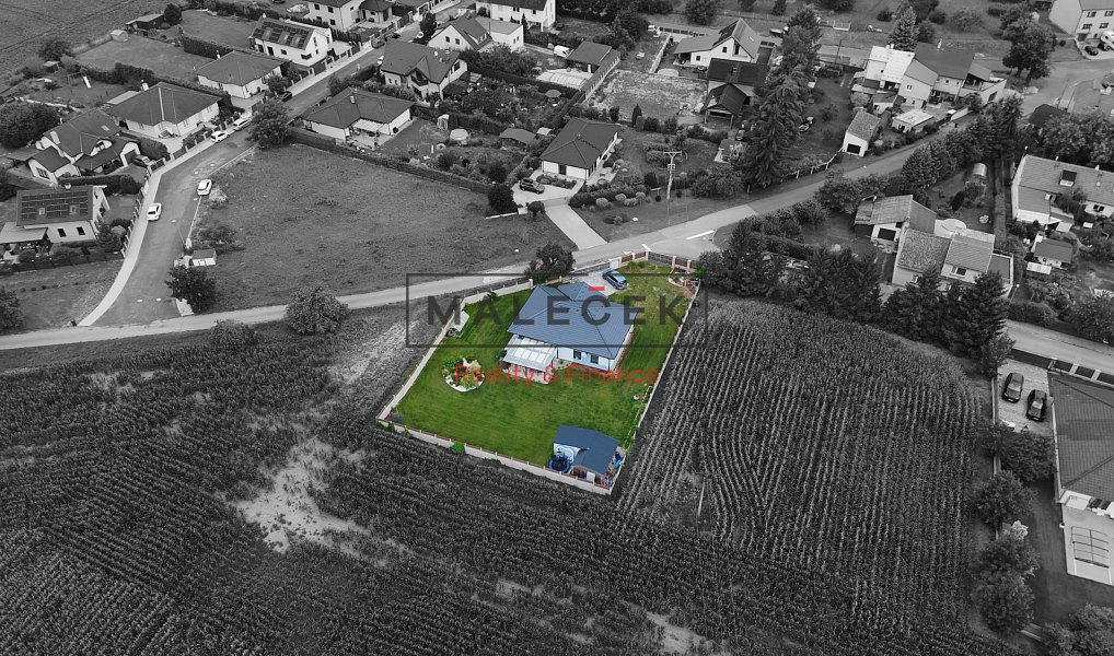 Prodej domu 154 m² s pozemkem 1 277 m², Hostouň – náhled fotky 36