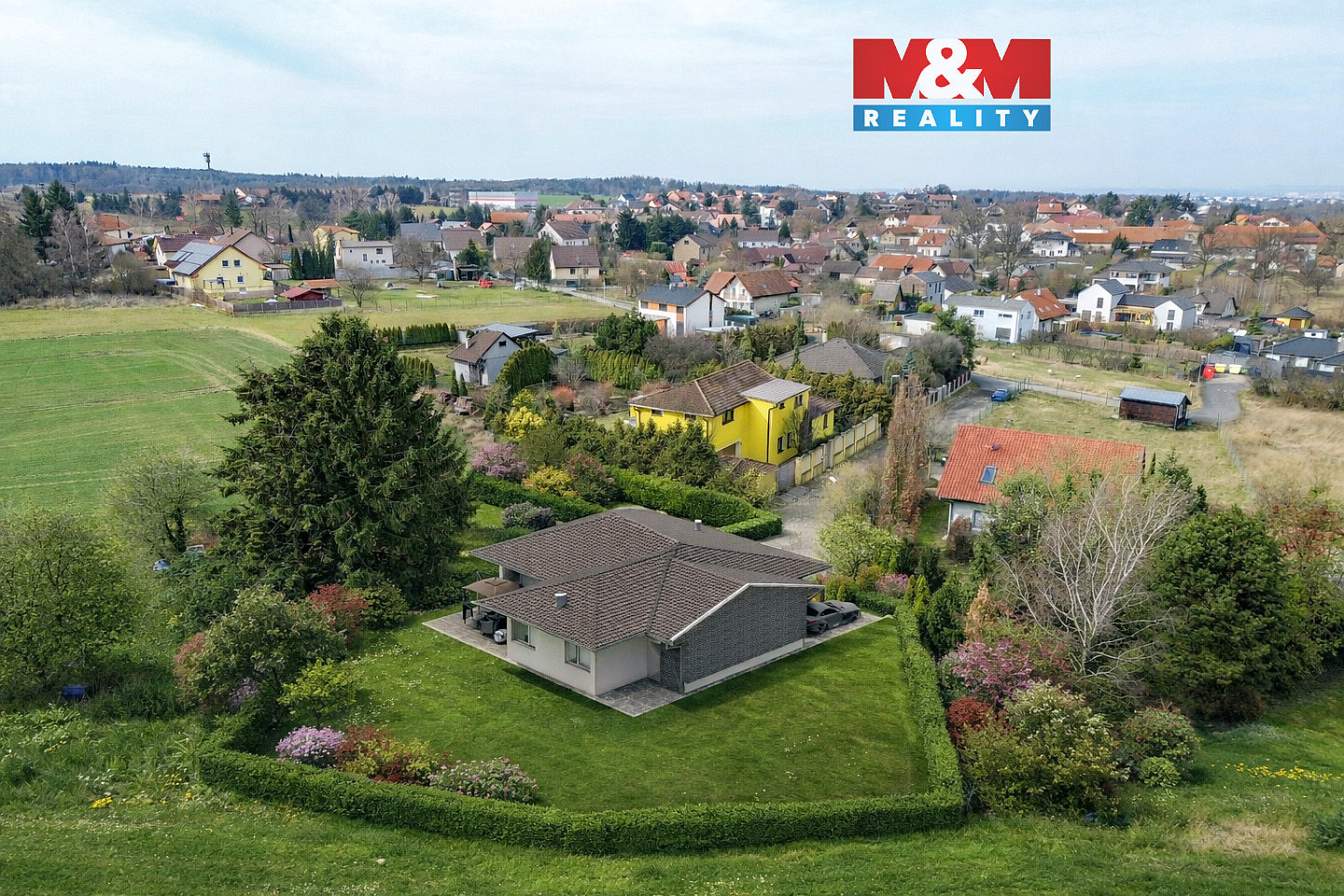 Prodej stavebního pozemku 1 016 m², Radějovice