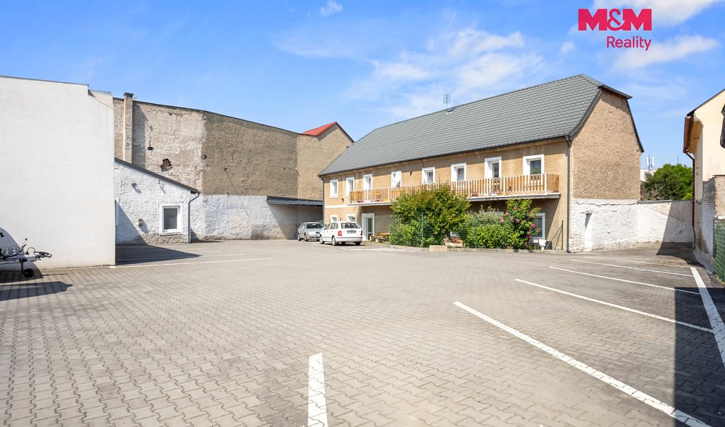 Prodej obchodních prostor 376 m², Kladno – náhled fotky 2