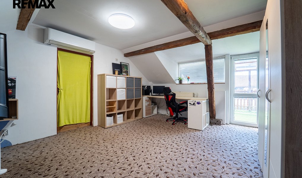 Prodej domu 140 m² s pozemkem 2 563 m², Pečky – náhled fotky 23