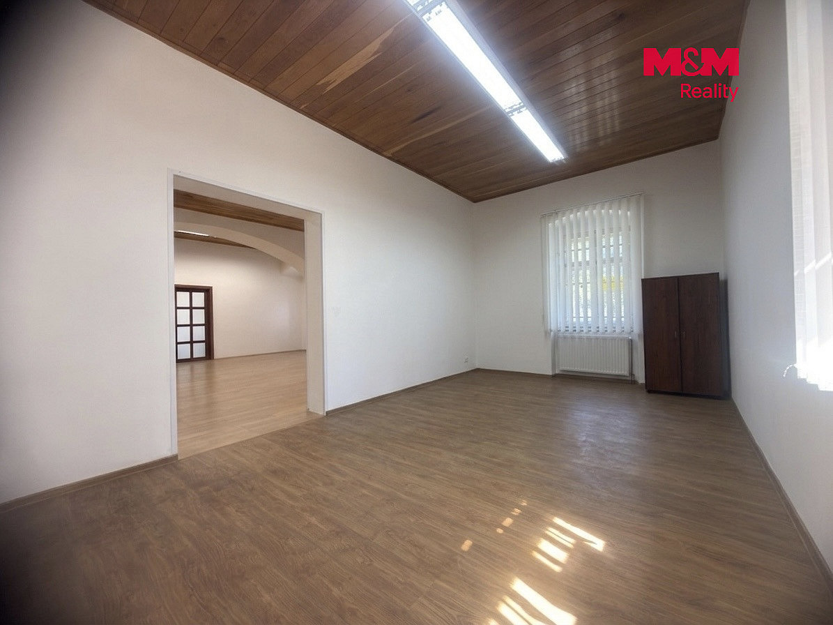 Pronájem obchodních prostor 73 m² – fotografie 4