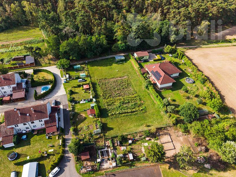 Prodej stavebního pozemku 2 000 m²