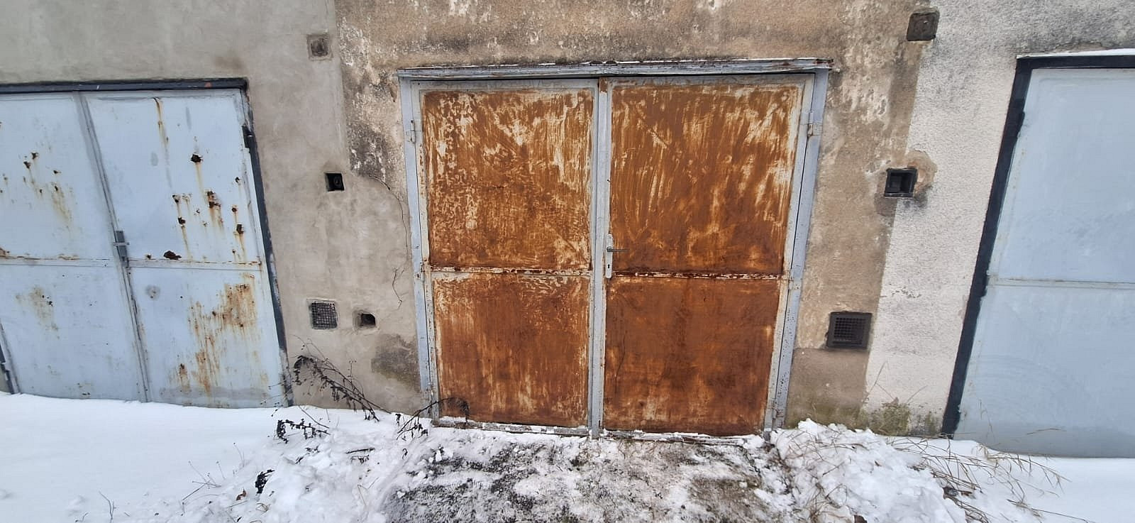 Prodej garáže 18 m2, holice — photo 3