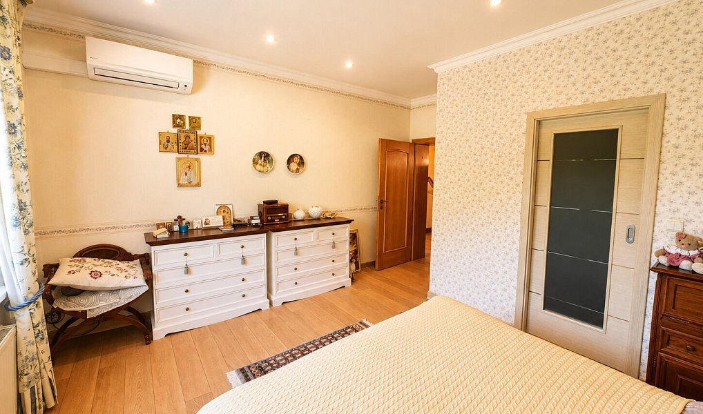 Prodej domu 420 m² s pozemkem 532 m², Jáchymov – náhled fotky 28