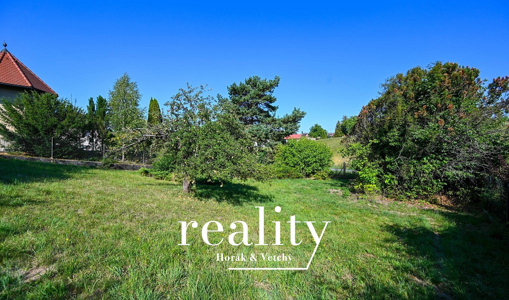 Prodej stavebního pozemku 2 200 m², Hranice – náhled fotky 10