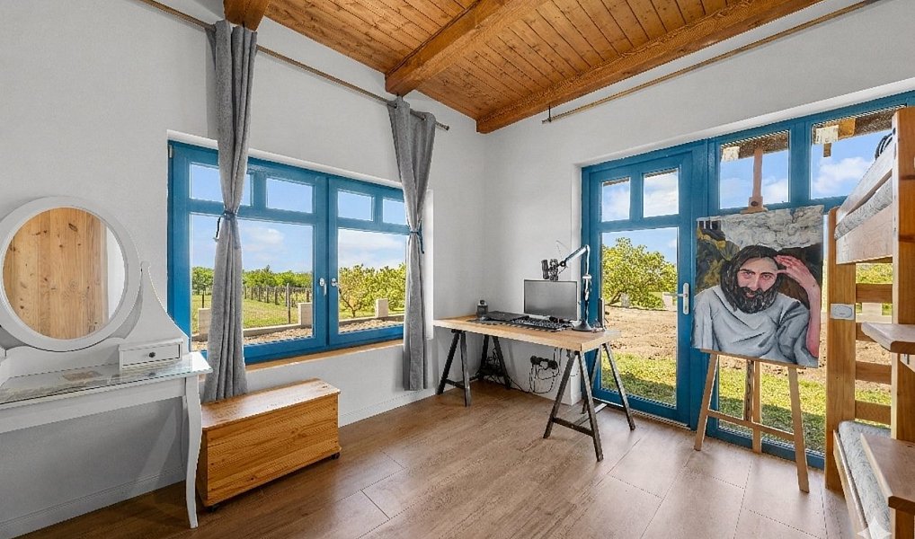 Prodej domu 182 m² s pozemkem 1 107 m², Trnovany – náhled fotky 16