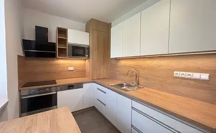 Pronájem bytu 2+1 65 m²