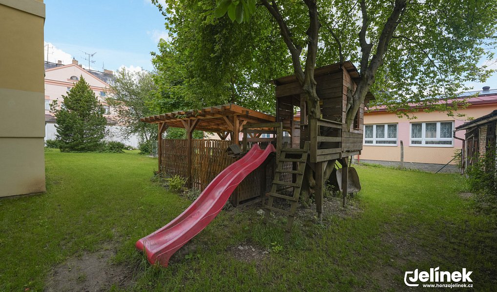 Prodej bytu 4+1 117 m², Polička – náhled fotky 21