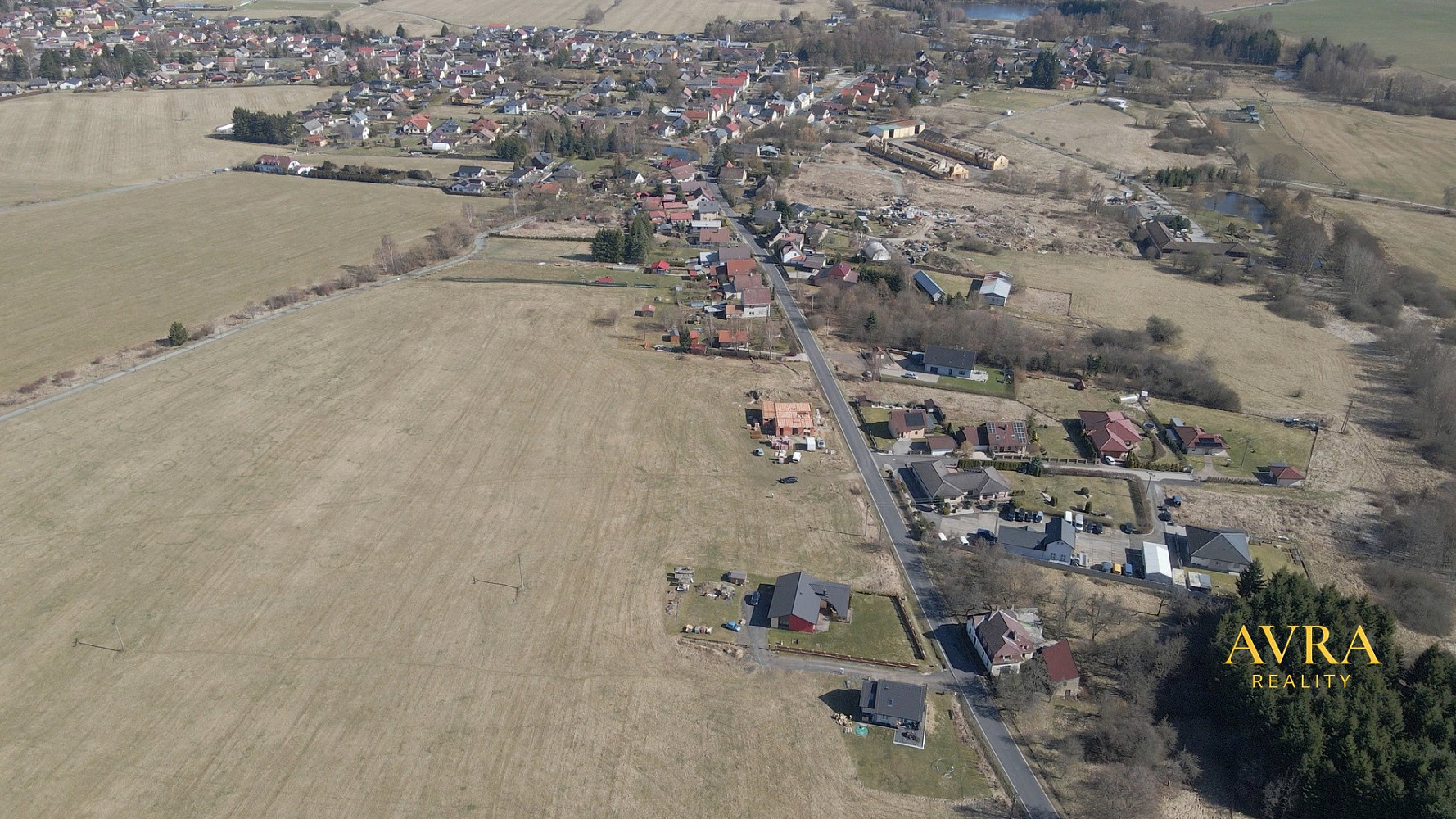 Prodej stavebního pozemku 1 345 m² – pohled 3
