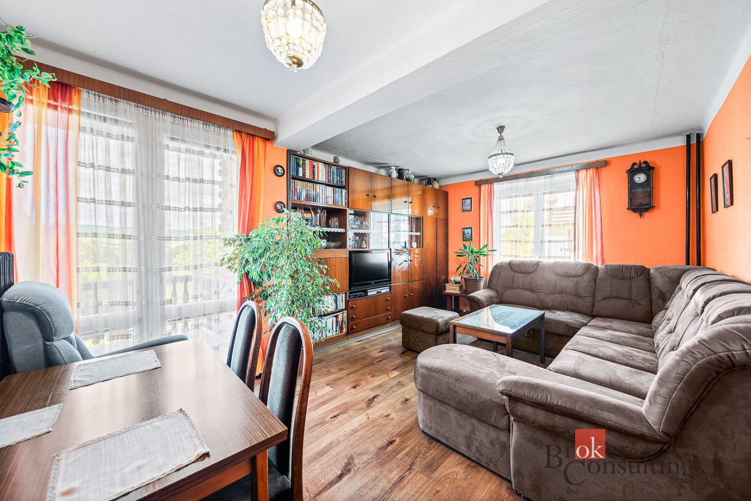 Prodej domu 141 m² s pozemkem 837 m² – fotografie 2
