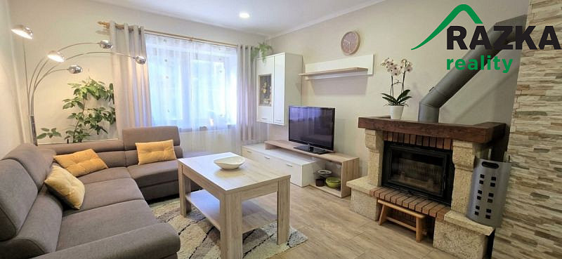 Prodej domu 165 m² s pozemkem 932 m² – fotografie 2