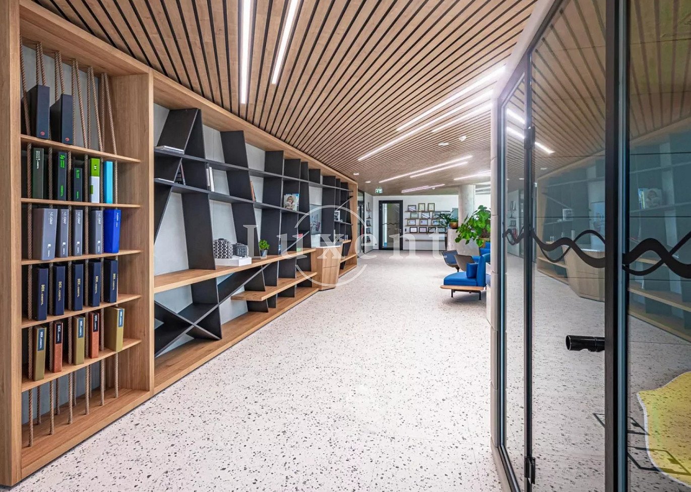 Pronájem kanceláře 490 m² – fotografie 3