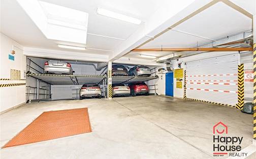 Garážová stání v zakladači v suterénu bytového domu, Praha 2 Nové Město, ul Štěpánská, Štěpánská, Praha 1 - Nové Město, okres Praha