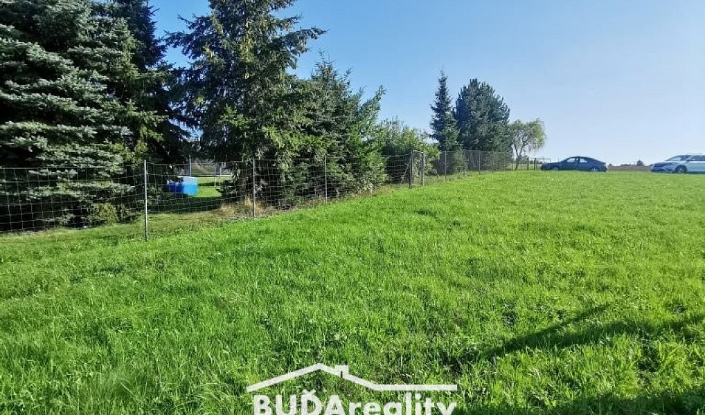 Prodej zahrady 1 061 m², Zlín – náhled fotky 2