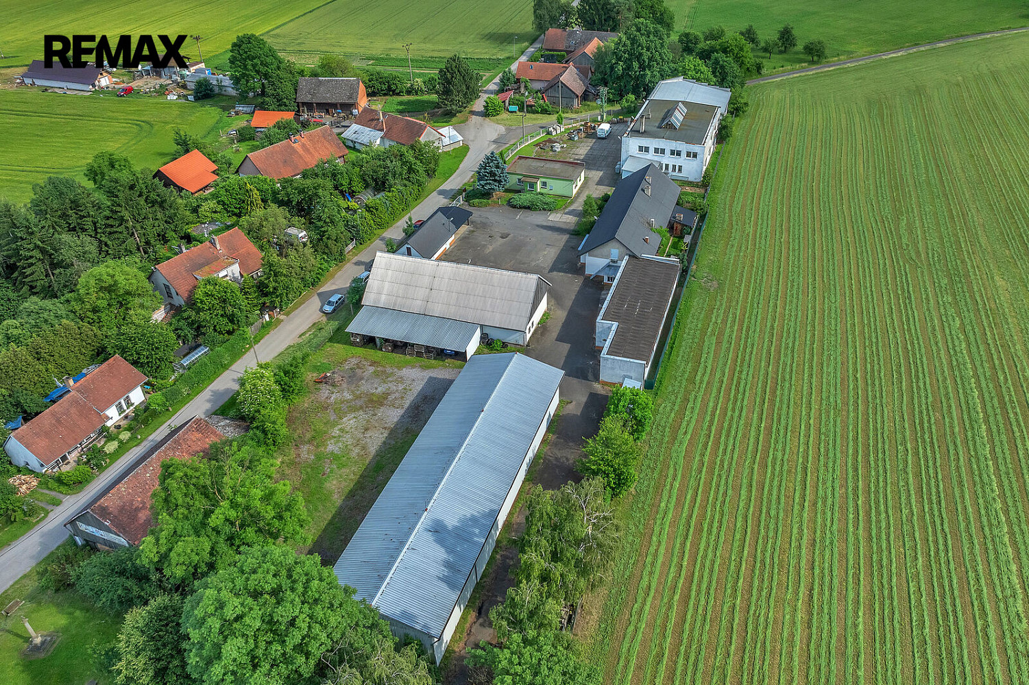 Pronájem výrobních prostor 1 424 m²