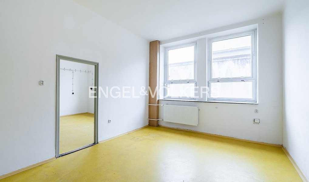 Pronájem komerčního objektu (jiného typu) 3 100 m², Panenské Břežany – náhled fotky 14