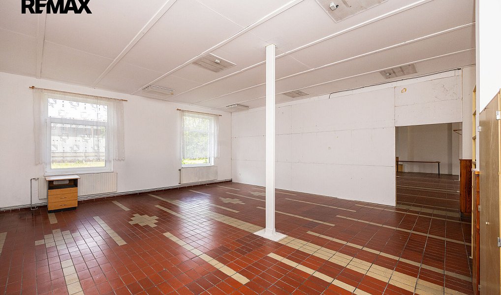 Pronájem obchodních prostor 200 m², Hořice – náhled fotky 17