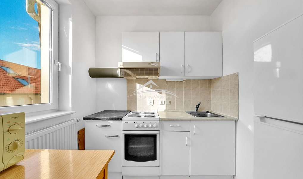 Prodej bytu 1+kk 39 m², Jiřice – náhled fotky 2