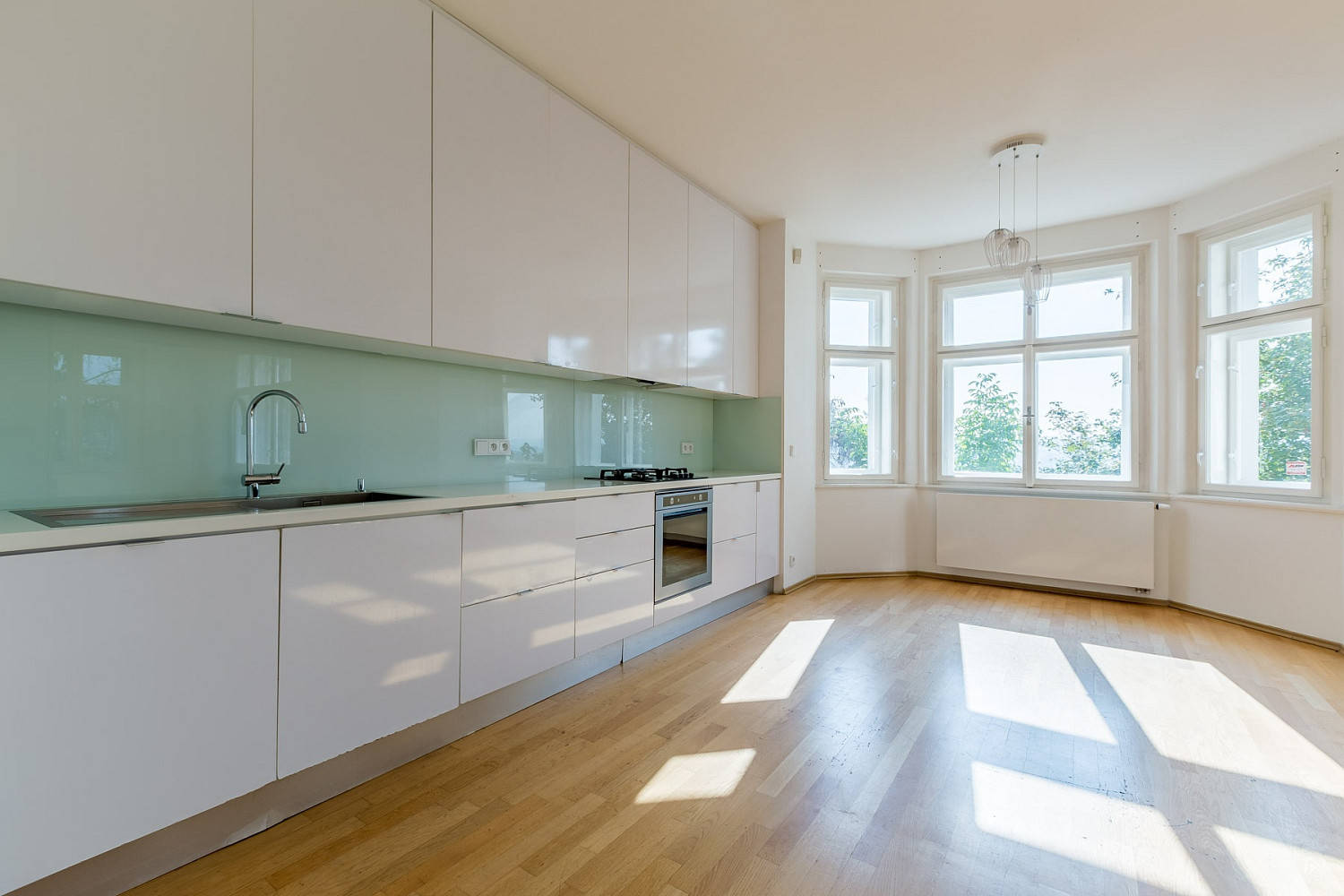 Prodej domu 185 m² s pozemkem 790 m² – fotografie 3