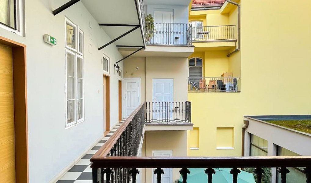 Pronájem bytu 2+kk 35 m², Praha – náhled fotky 3