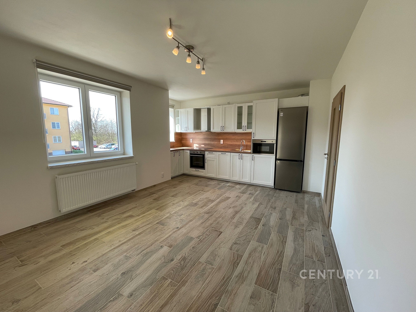 Pronájem bytu 3+kk 66 m² — photo 2