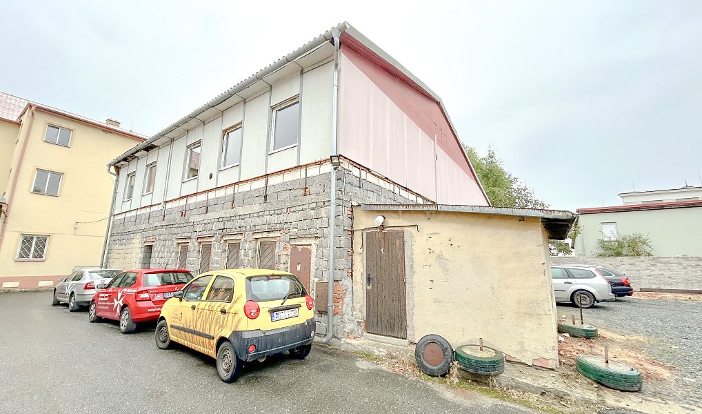 Pronájem obchodních prostor 310 m², Jeseník – náhled fotky 3