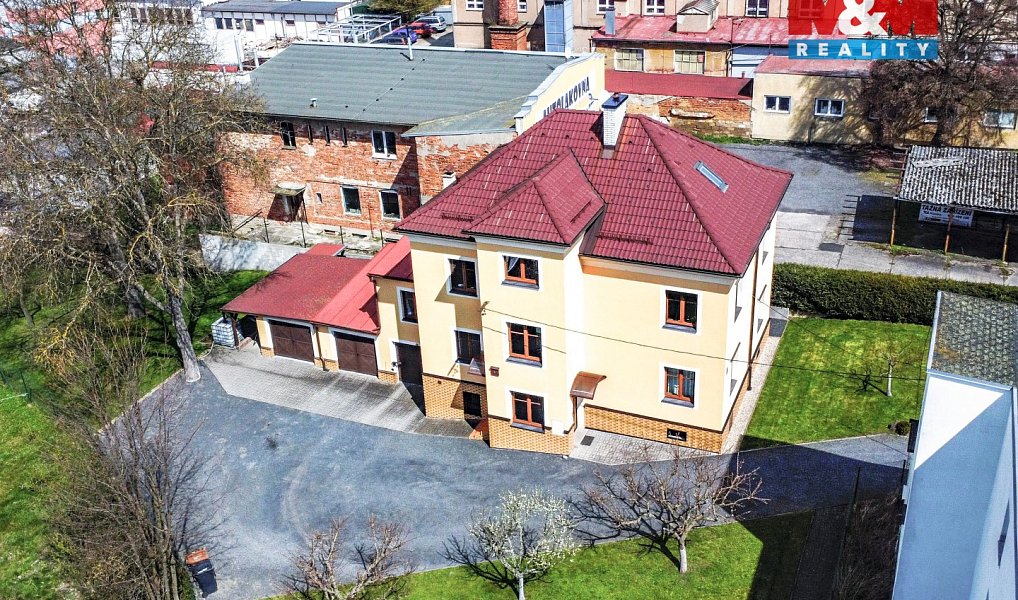 Prodej domu 248 m² s pozemkem 1 621 m², Cheb – náhled fotky 28