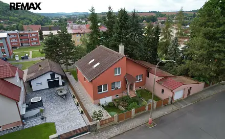 Prodej domu 136 m² s pozemkem 749 m², Komenského, Kryry, okres Louny