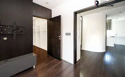 Pronájem bytu 2+1 55 m², M. Knesla, Zlín