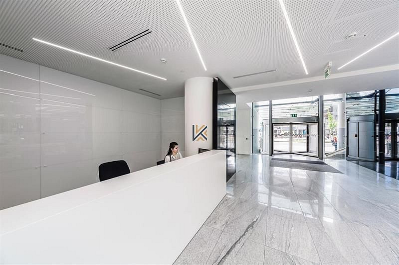 Pronájem kanceláře 350 m² — photo 3