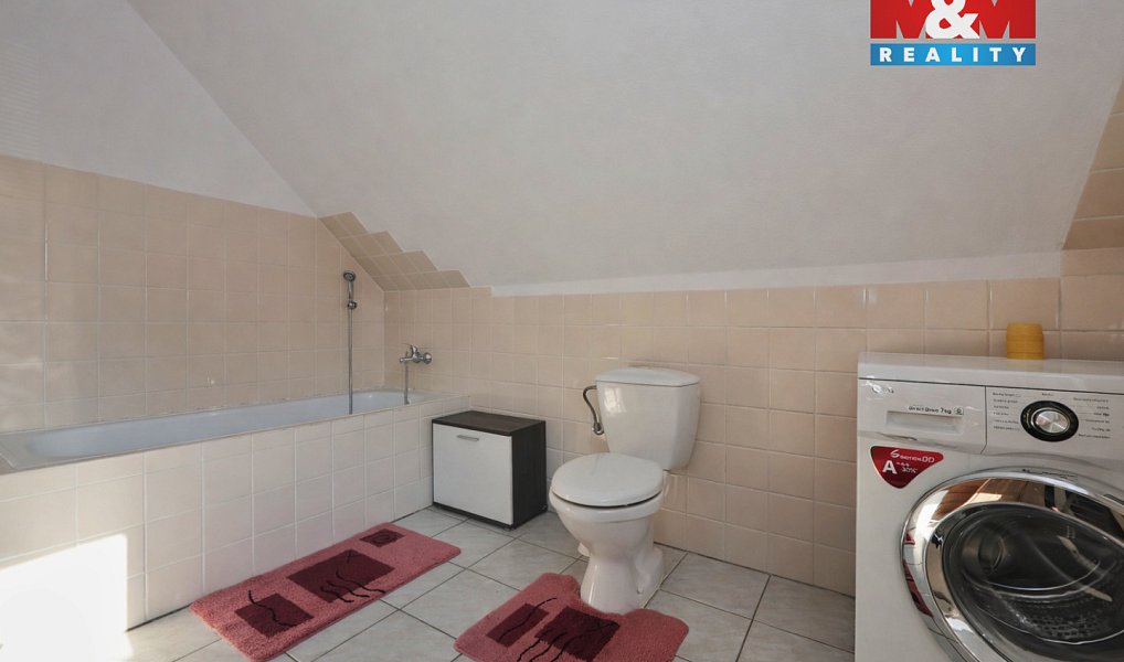 Prodej domu 250 m² s pozemkem 978 m², Stáj – náhled fotky 8