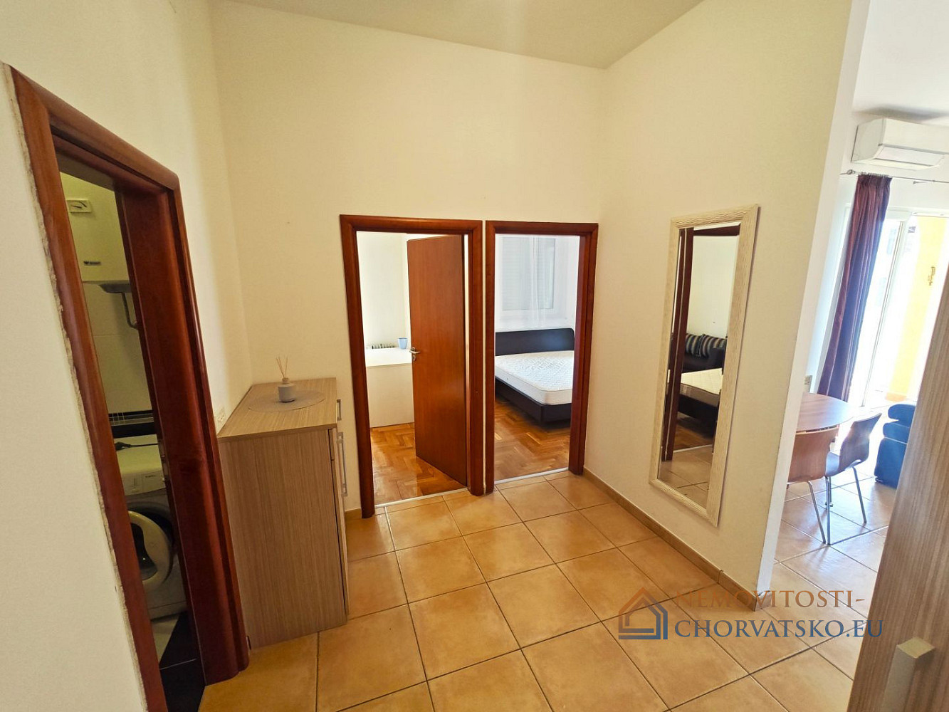 Prodej bytu 2+kk 70 m² - Widok 4