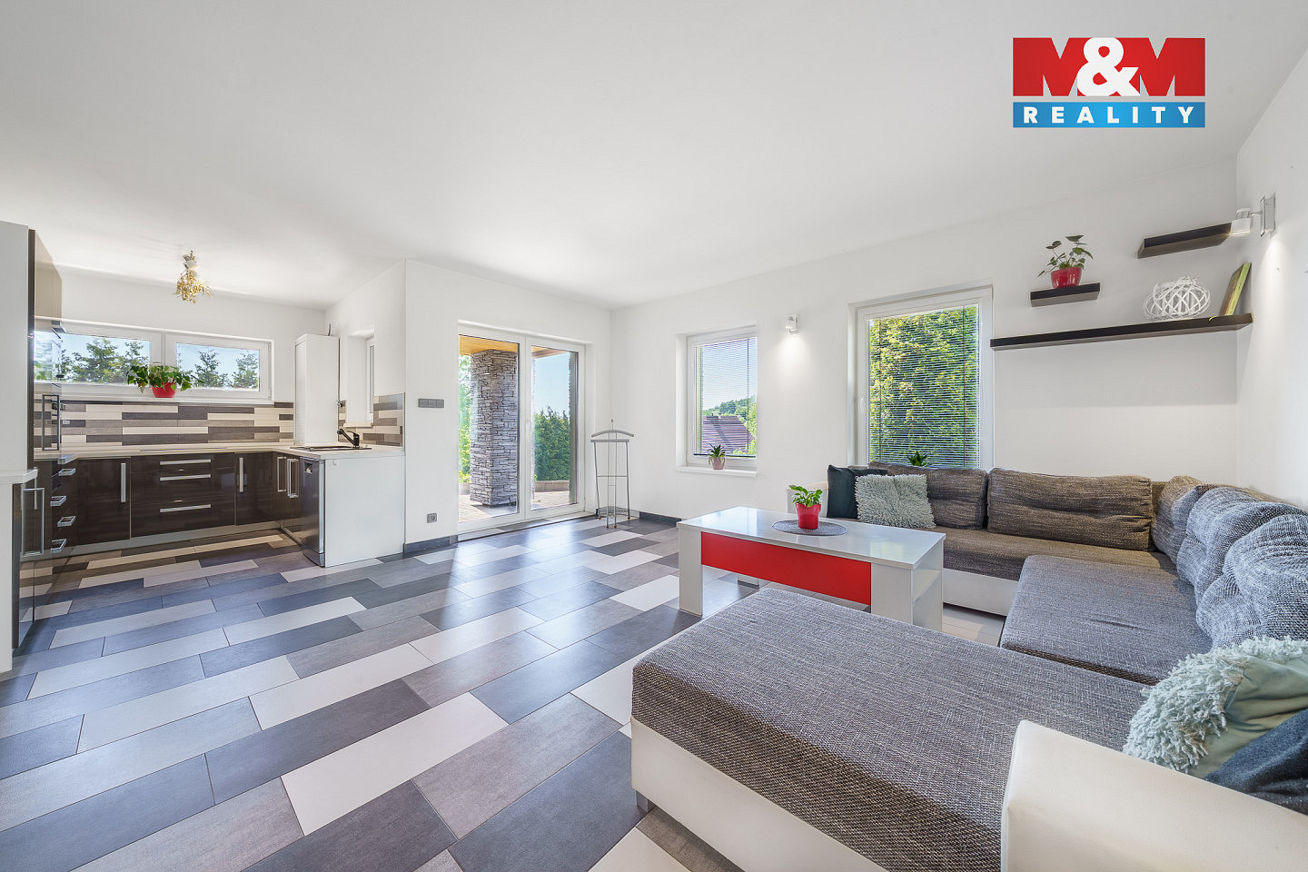 Prodej domu 198 m² s pozemkem 2 549 m² — photo 2